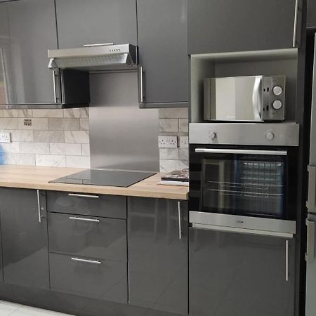 Studio With Private Kitchen Dublin Exterior photo